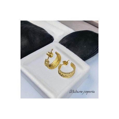 Arracadas doradas simples chapa de oro 18K