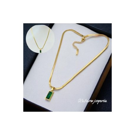 Collar dorados acero inoxidable piedra verde