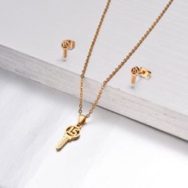 Conjunto dorado acero inoxidable llave 15 años
