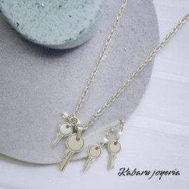 Conjunto acero inoxidable color plata llaves