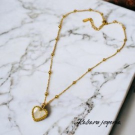Collar dorado acero inoxidable corazon blanco