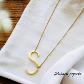 Collar acero inoxidable letra grande S