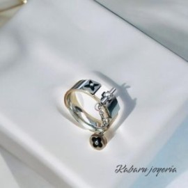 Anillo color plata acero inoxidable trébol colgante T6