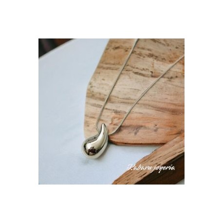 Collar color plata gota chapa de oro 18k