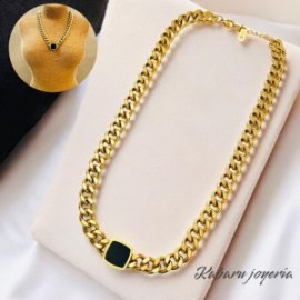 Collar dorado acero inoxidable piedra negra