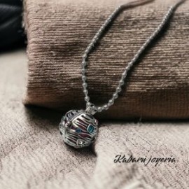 Collar color plata acero inoxidable esférico