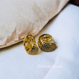 Aretes dorados piedra negra chapa de oro 18k