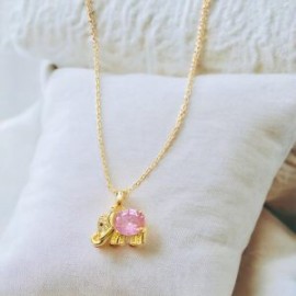 Collar acero inoxidable elefante piedra rosa