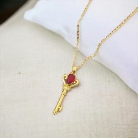 Collar dorado acero inoxidable llave piedra roja