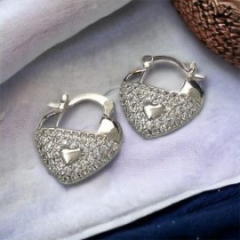 Pendientes color plata corazón chapa de oro 18k