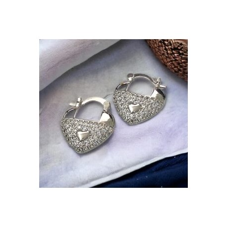 Pendientes color plata corazón chapa de oro 18k