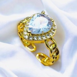 Anillo ajustable píedra oval blanca chapa de oro 18K
