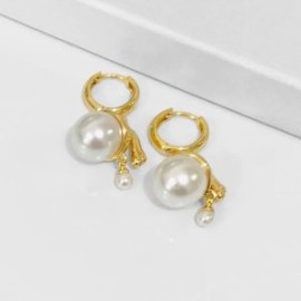 Aretes perlas chapa de oro 18K