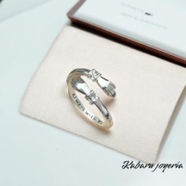 Anillo ajustable acero inoxidable mano piedra blanca