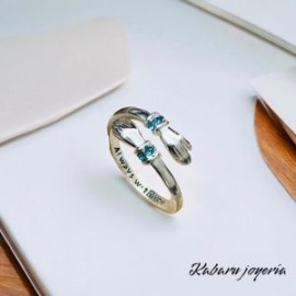 Anillo ajustable acero inoxidable mano piedra verde